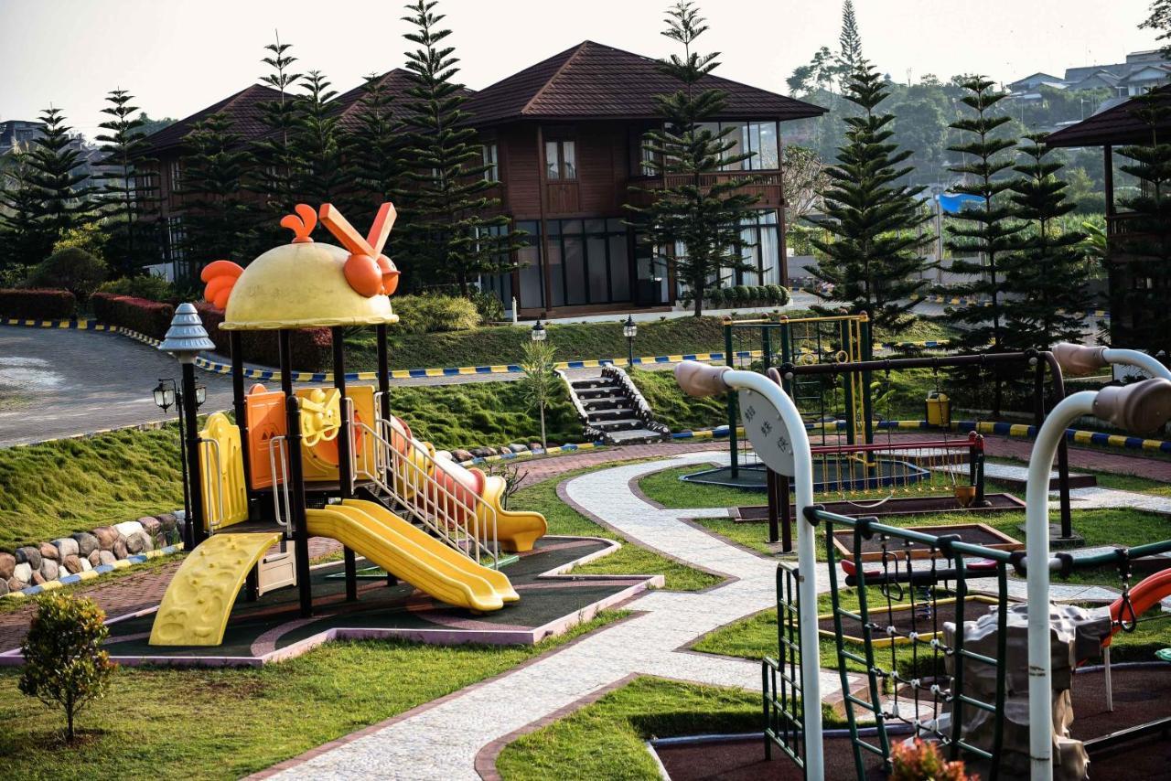 Jsi Resort Puncak Esterno foto